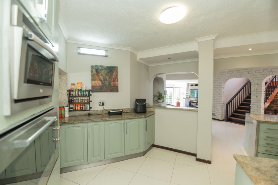 6 Bedroom Property for Sale in Walmer Heights Eastern Cape